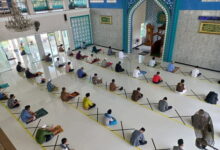Jaga Jarak Masjid Nur Tjokrosiwojo