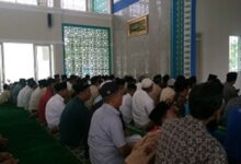 Shalat Jumat Perdana di Masjid Nur Tjokrosiwojo PCNU Cilacap