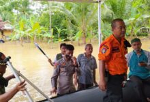 Evakuasi Korban Banjir Kroya