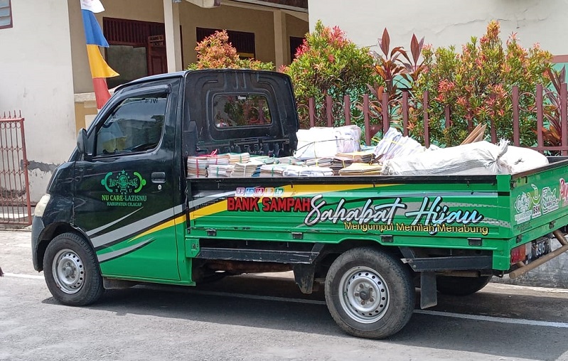 Mobil Bank Sampah Sahabat Hijau