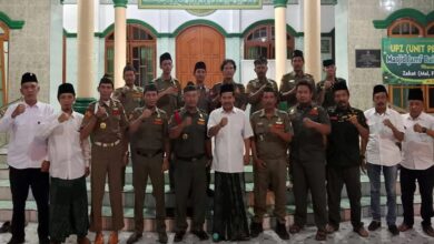 Banser kunjungi Ketua NU Cilacap