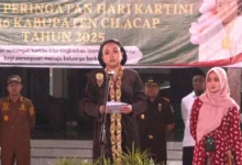 Wabup Cilacap Ammy Amaliya Pimpin Upacara hari Kartini