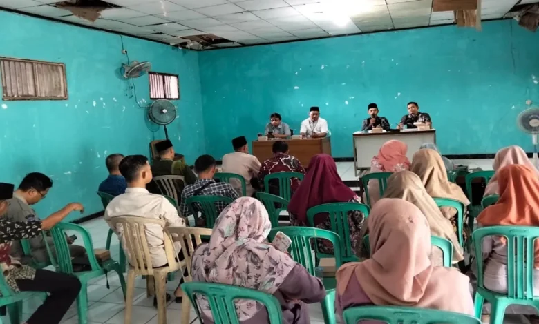 Rapat persiapan Hari Santri Kecamatan Karangpucung