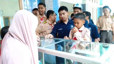 PC 'Aisyiyah Karangpucung berbagi nasi bungkus Jumat Berkat mengisi momen Hari Santri