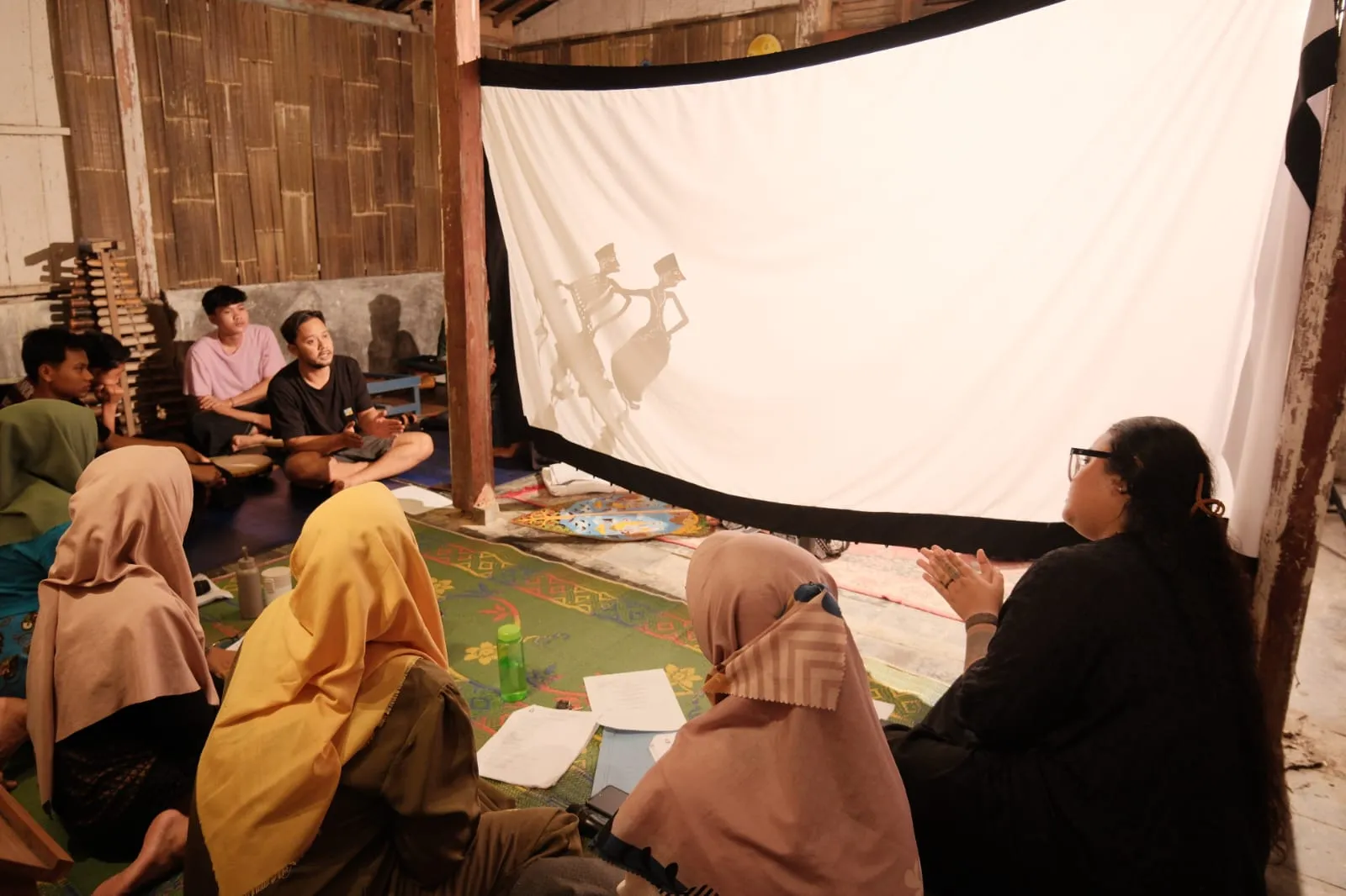 Unik, Warga Bandagede kolaborasikkan calung, hadrag hingga wayang untuk merefleksikan kisah nabi