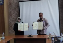 Ketua ISNU Cilacap Dr. Umi Zulfa dan Rektor UNAIC, Sarwa, AMK tanda tangani nota kesepahaman (MoU)