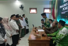 Kiai Abdal Malik memimpin baiat reposisi pengurus antar waktu (PAW) Lmbaga NU Cilacap, Jumat (15/05/2026)