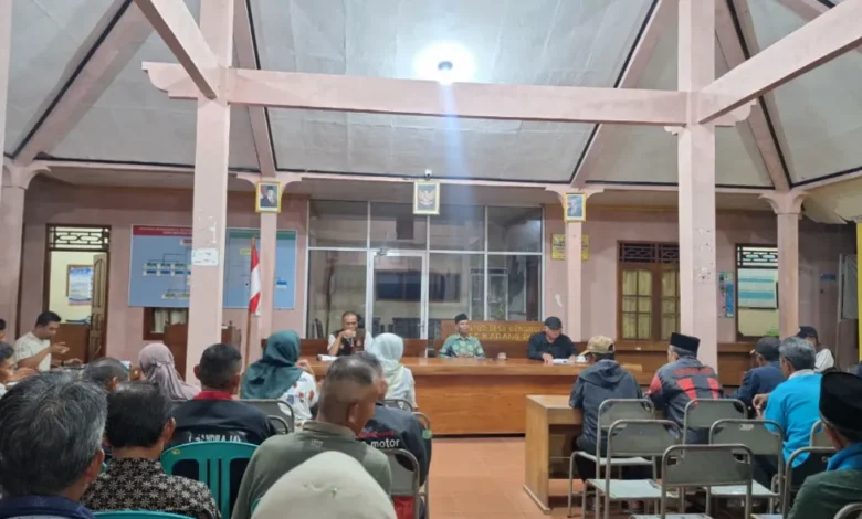 Rapat Rutin Desa Bangbulang Siapkan peringatan HUT RI