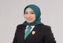 Indah Mayasari, Politikus dan aktifis perempuan