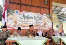 Camat Karangpucung Syihaburrohman hadir pada Kajian Islam MT As-sa'adah sekaligus membuka rangkaian HSN 2026 di Kacamatan Karangpucung