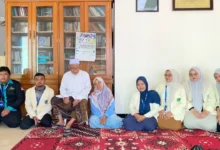 Rais PCNU Cilacap KH su'ada Adzkiya menyambut hangat kehadiran mahasiwa PPL Unugha dalam penggalian sejarah PCNU Cilacap